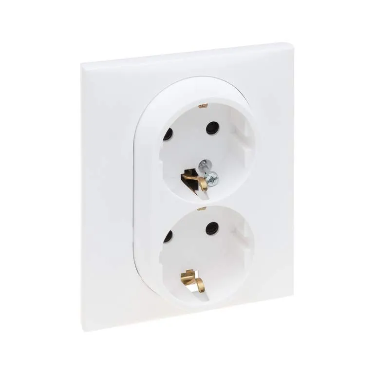 Розетка двойная 2х2К+З Legrand Niloe Step 863122
