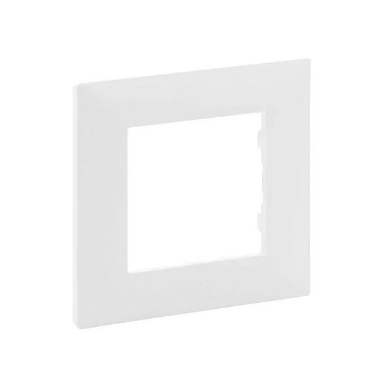 Рамка 1-постовая Legrand Niloe Step 863191 Белый